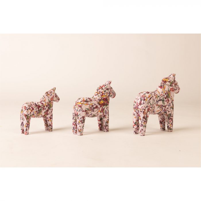 Edelweiss_helena_horse_full_back_right_white_lr Dala horse EDELWEISS HELENA (full)