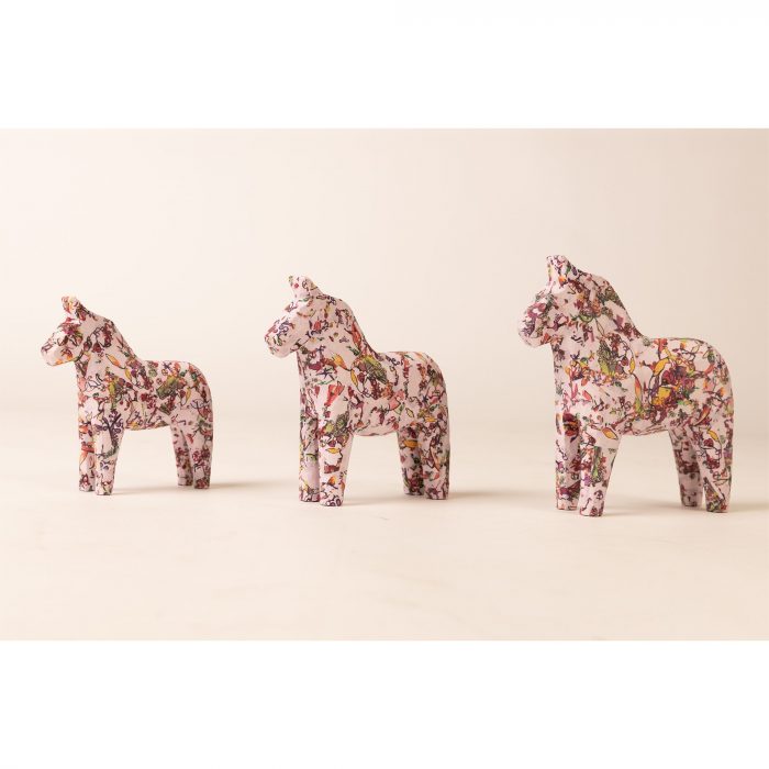 Edelweiss_helena_horse_full_front_left_white_lr Dala horse EDELWEISS HELENA (full)